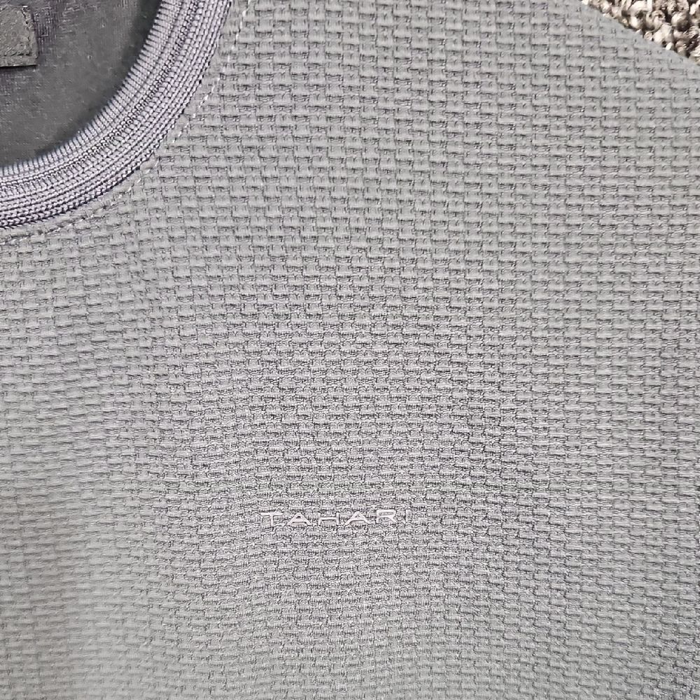 Tahari Men's Short Sleeve Gray Pull Over Shirt - Picture 3 of 8